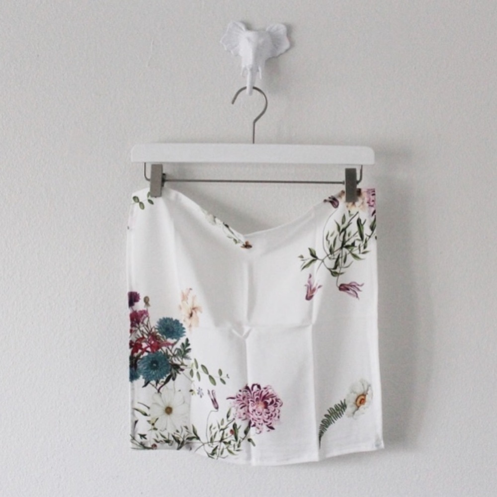 NWT Hand Crafted Floral Scarf - 4